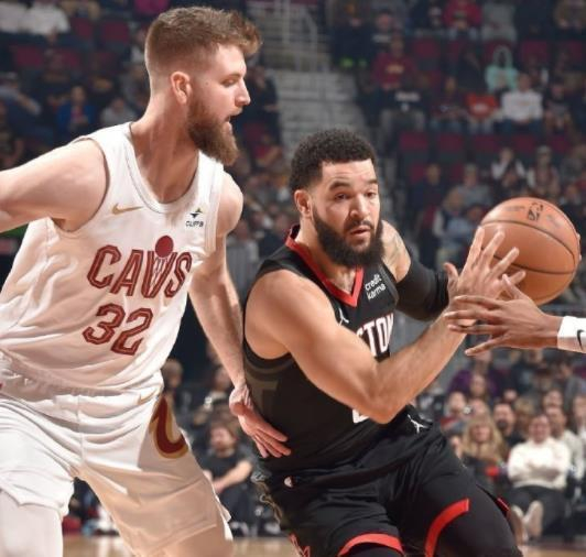 猛龙力克上海队，范弗利特刷新纪录的简单介绍