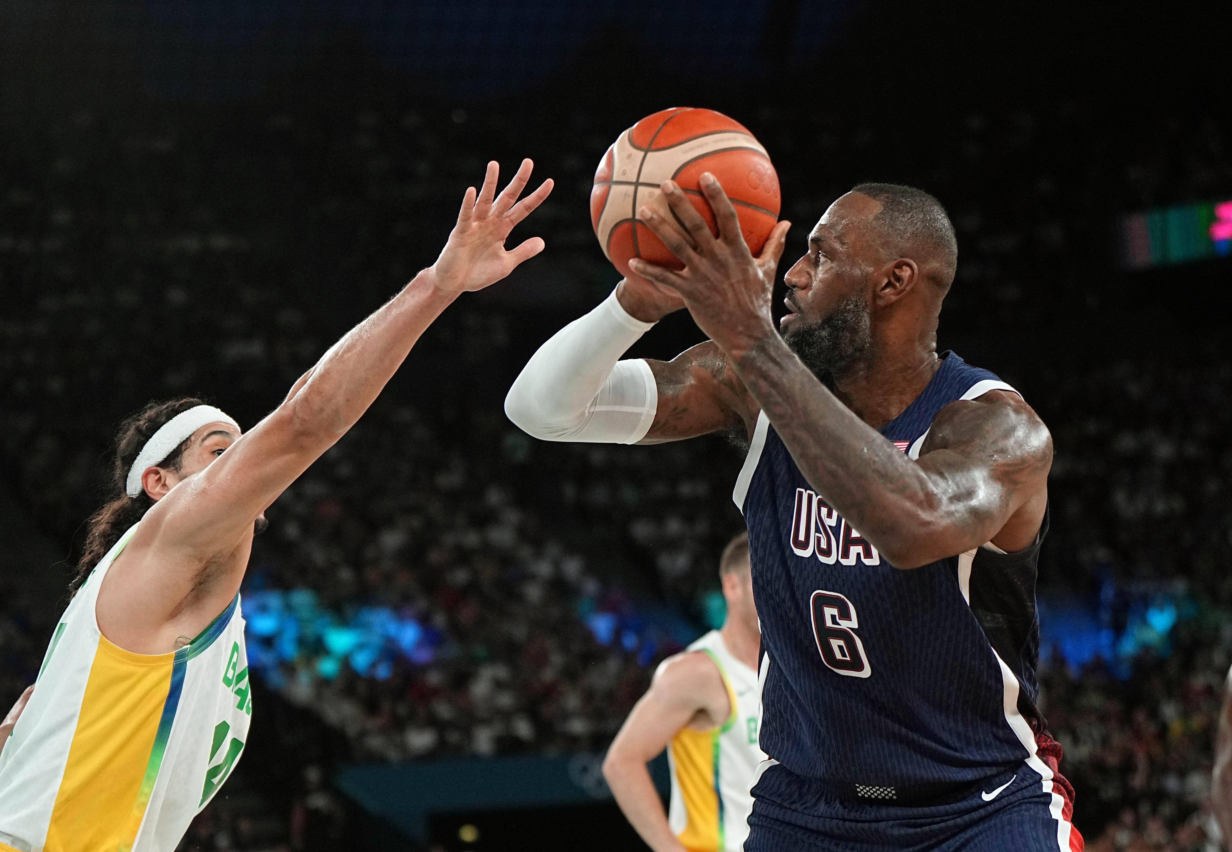 日本男篮鏖战塞尔维亚男篮，塔图姆完成帽子戏法的简单介绍