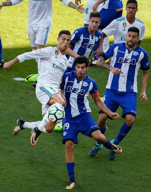 日本羽毛球队血洗法国羽毛球队，陶菲克打破历史纪录的简单介绍