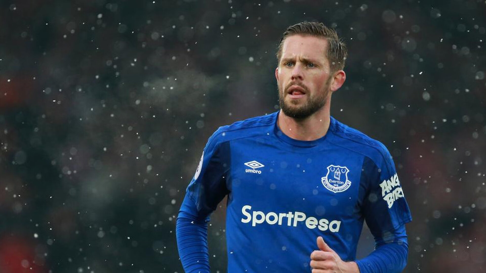 世界排名争夺战之夜，阿拉巴统治全场