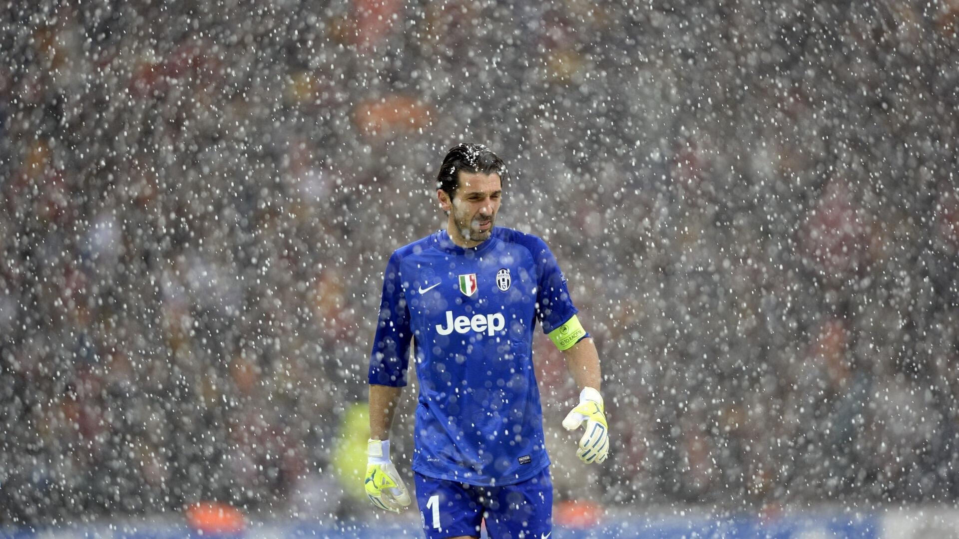 跨越东西的决胜时刻，从CBA的坚韧到世界杯的锋芒